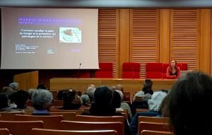 Photographie de la conférence de Barbara Balland à l'Université populaire