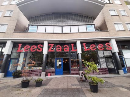 Devanture Lees Zaal Lees